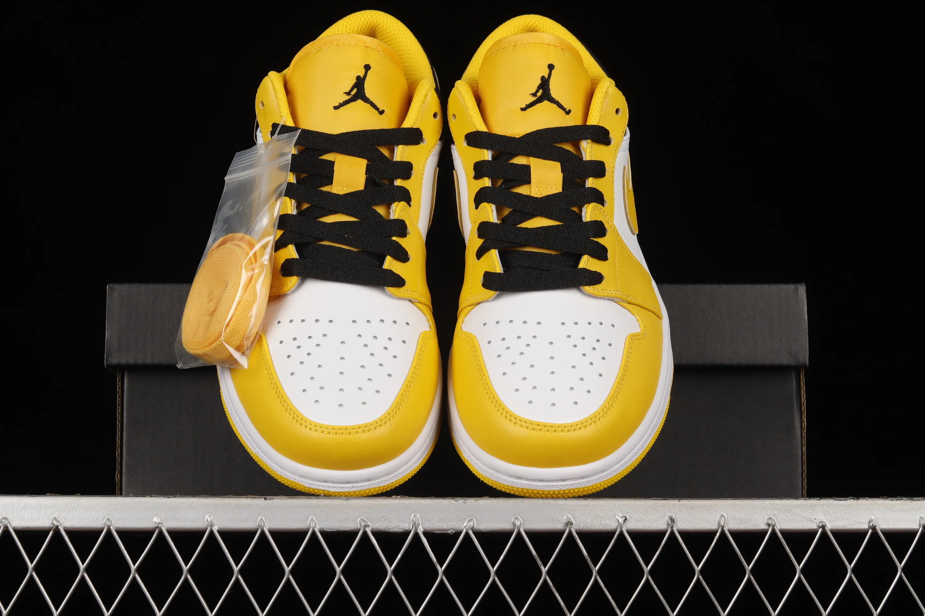 All categories Air Jordan Jordan series basketball shoes Air Jordan 1 Low Air Jordan 1 Low "University Gold" AJ1 Joe 1 University gold medal low-top casual sneakers 553560-701